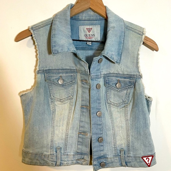 Guess Light Wash Blue Denim Sleeveless Jacket Vest Size L/P Distressed EUC Y2K - Picture 1 of 9